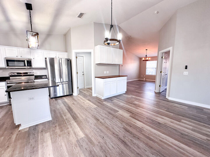 Property Photo: 269 Limestone Circle FL 32539