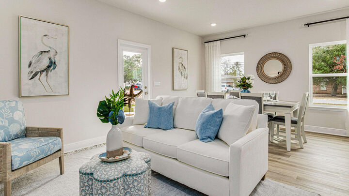 Property Photo: 323 Callie Drive FL 32536