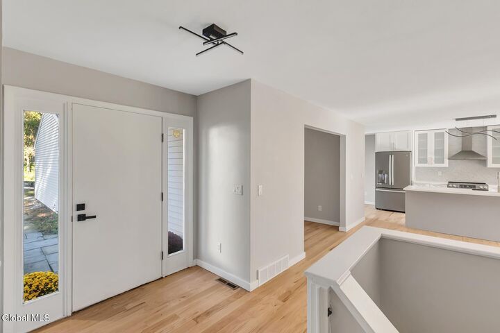 Property Photo: 8 Loudonwood E NY 12211