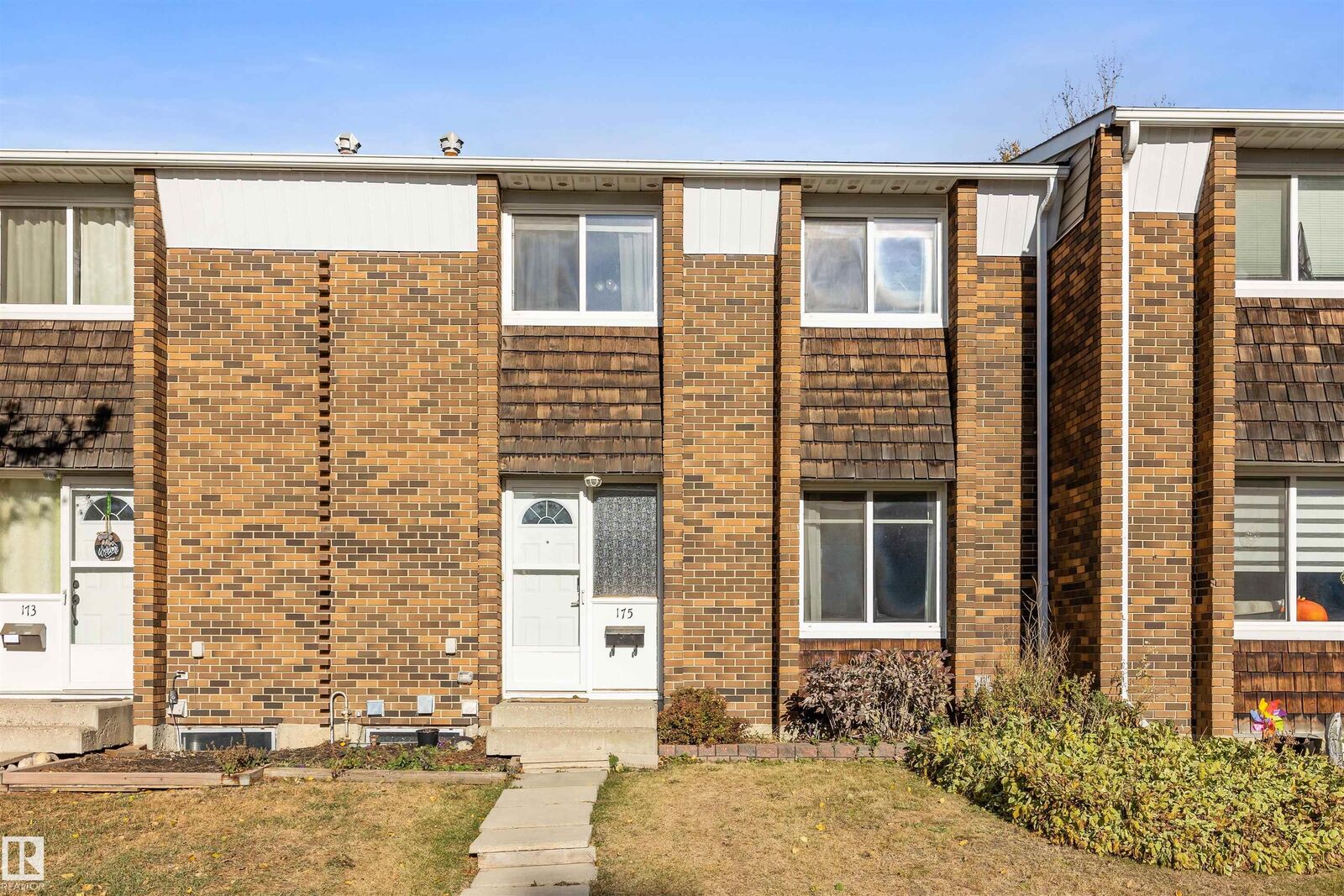 Property Photo: 175 Ridgewood AB T8N 0E9