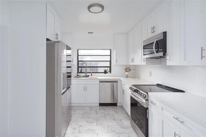 Property Photo: 425 NW 122nd St FL 33168