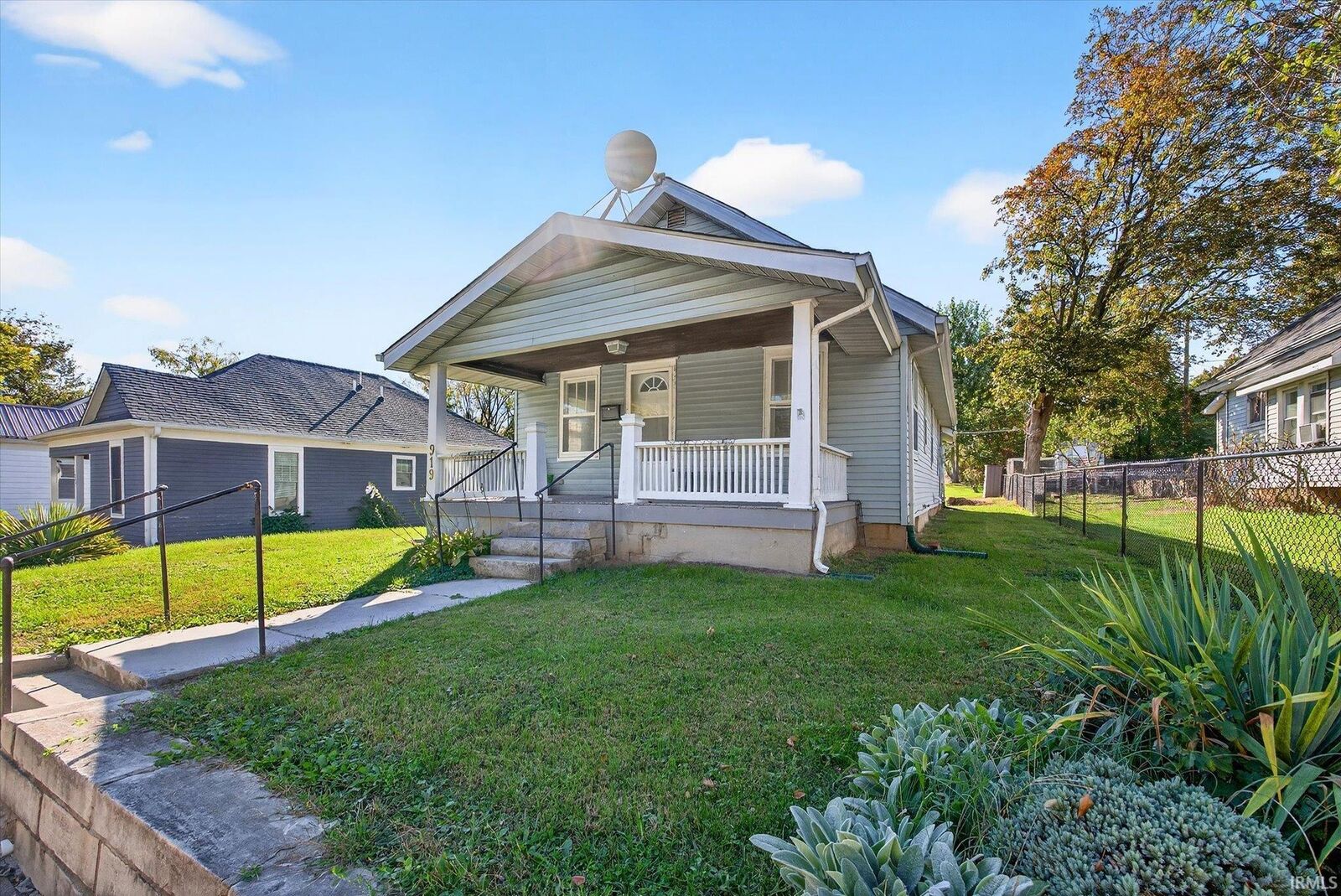 Property Photo: 919 W Kirkwood Avenue IN 47404
