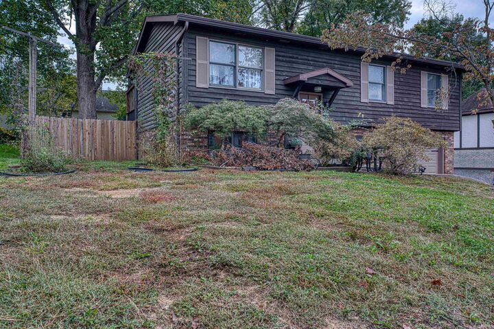 Property Photo: 5666 St. Catherine Court IN 47630