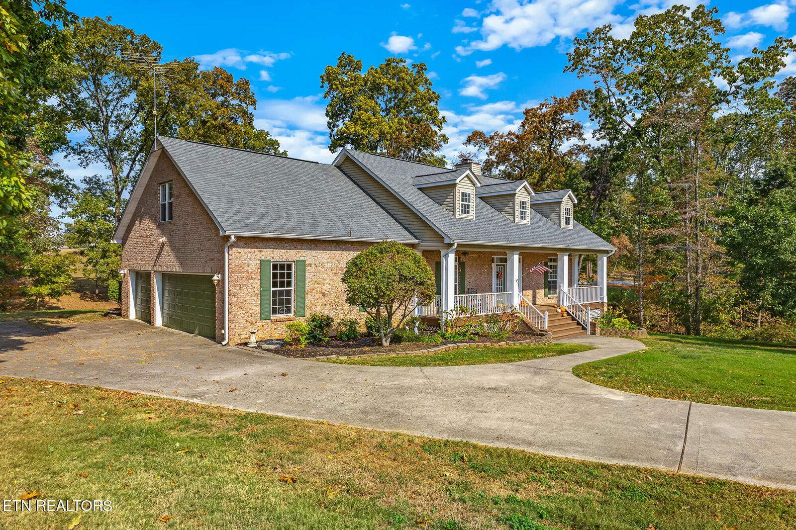 Property Photo: 410 Mountain View Rd TN 37354