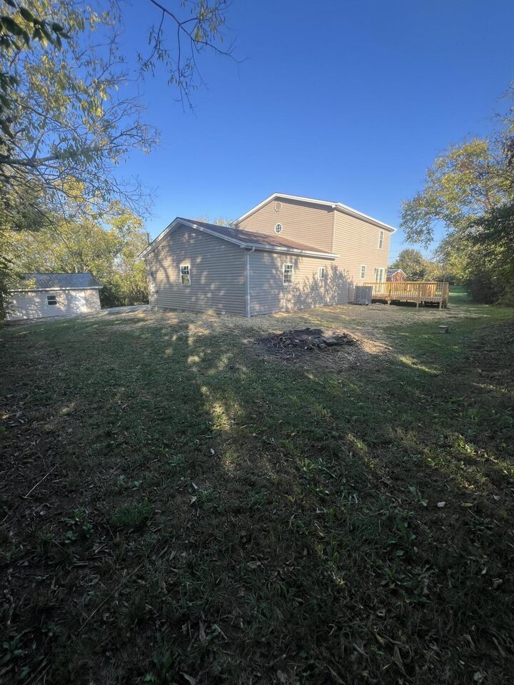 Property Photo:  1007 N Maywood Road  KY 40484