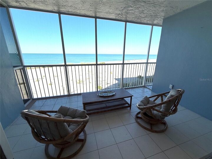 Property Photo:  555 The Esplanade N 303  FL 34285 