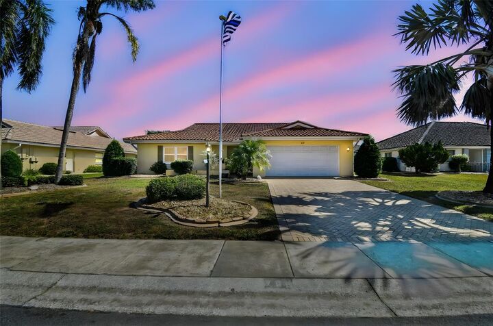 Property Photo: 706 Plumbrook Road FL 33573