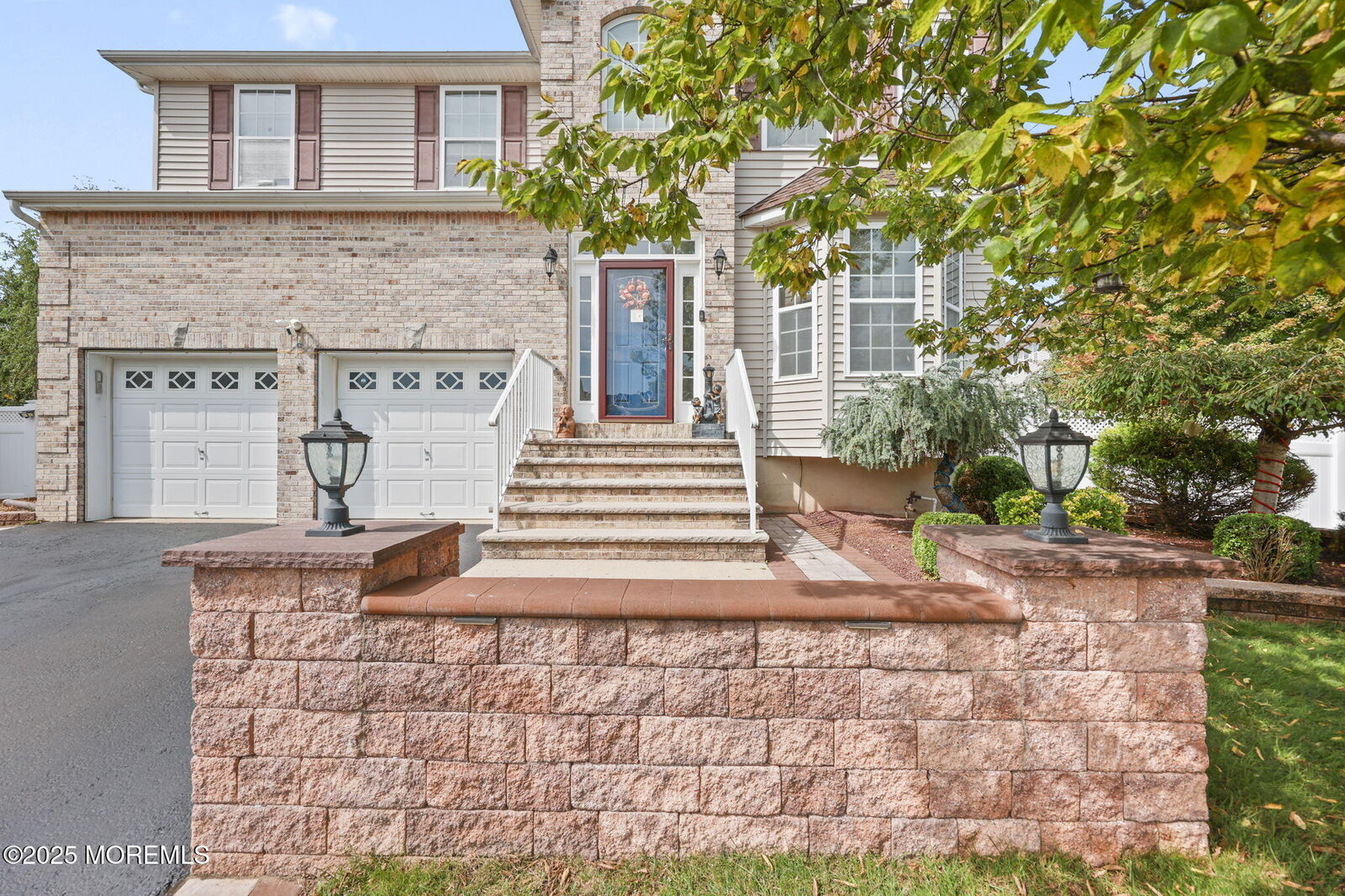 Property Photo:  60 Eddington Lane  NJ 08831 