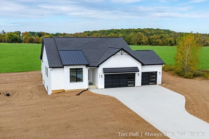 5695 Elmgrove Avenue  Richland MI 49083 photo