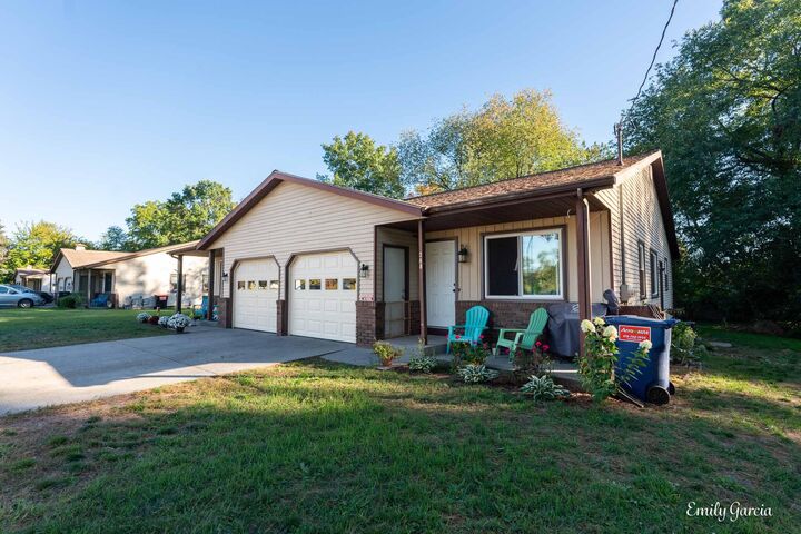 Property Photo: 286 Felch Street MI 49424