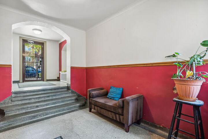 Property Photo: 5135 S Kenwood Avenue 603 IL 60615