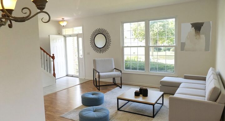 Property Photo: 885 Chelsea Court IL 60504