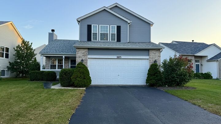Property Photo: 2075 Longwood Court IL 60446