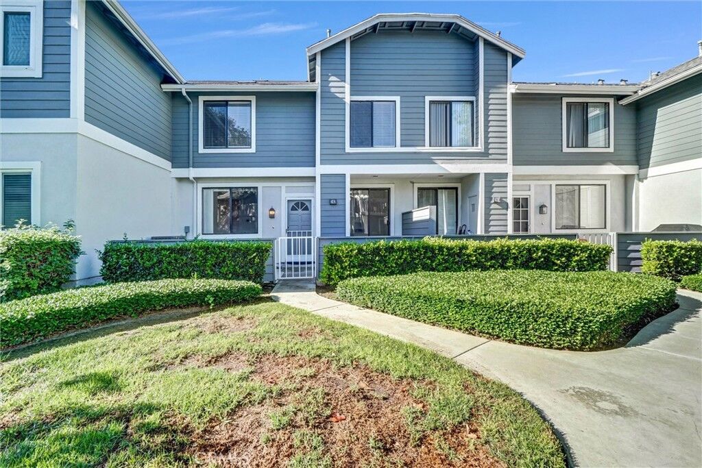 Property Photo: 243 Huntington CA 92620