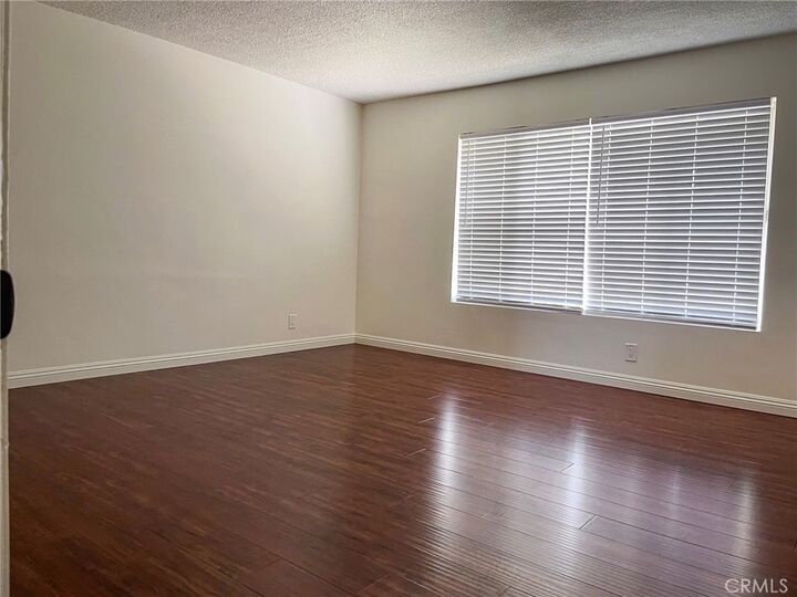 Property Photo:  1107 W Memory Lane 15B  CA 92706 