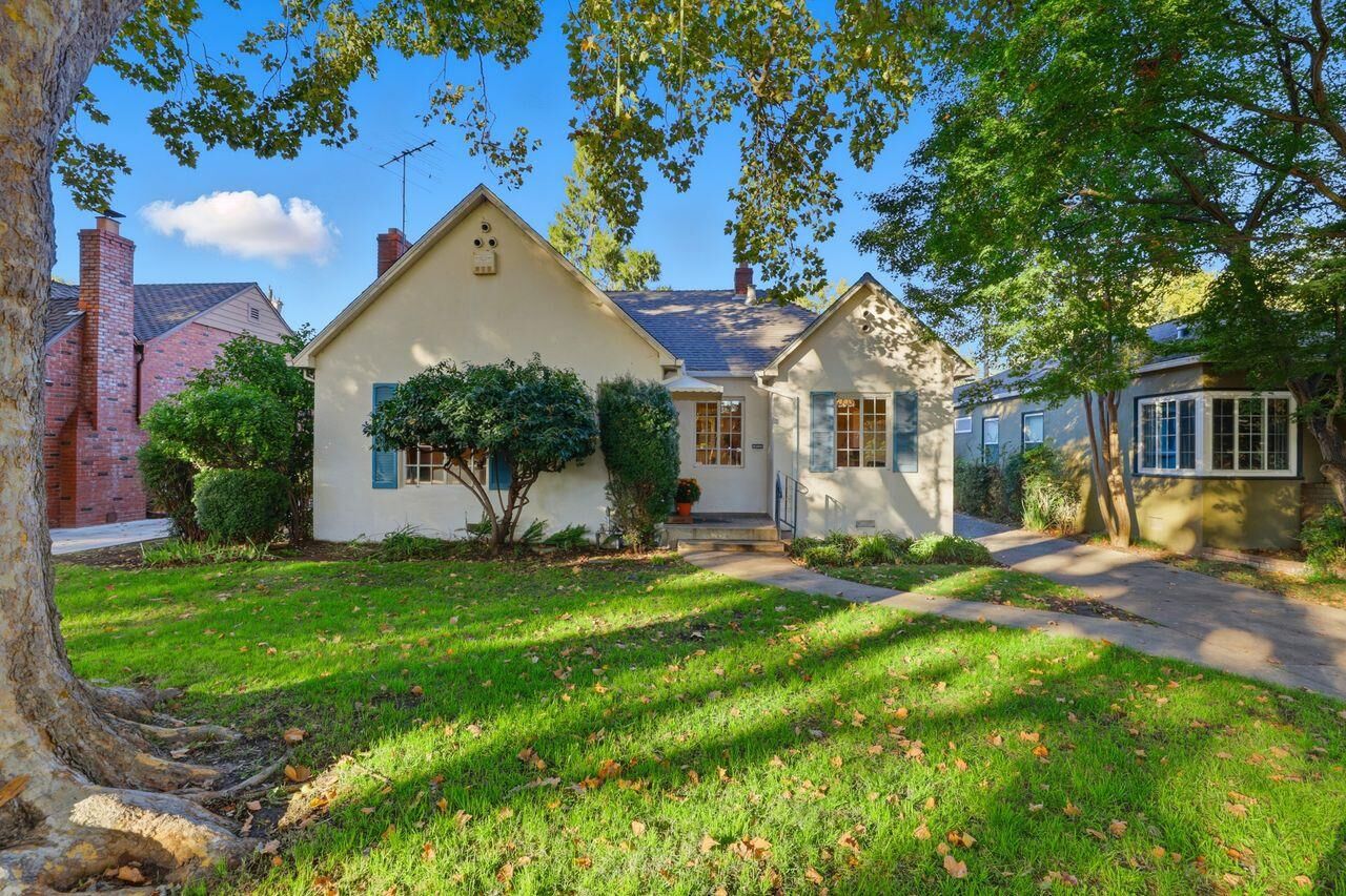 Property Photo: 1615 Vallejo Way CA 95818