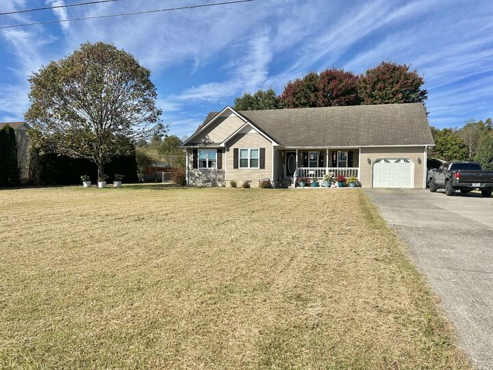 Property Photo:  233 Jacoby Dr  TN 37355