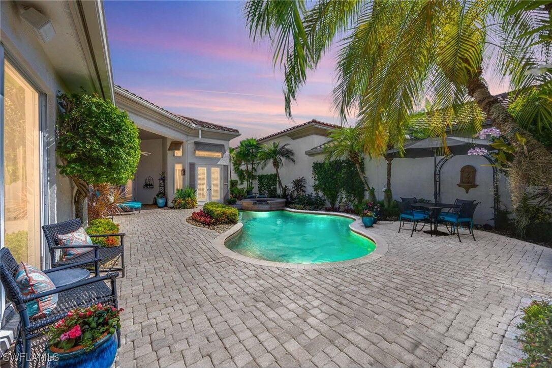 Property Photo: 1268 Grand Isle Court FL 34108