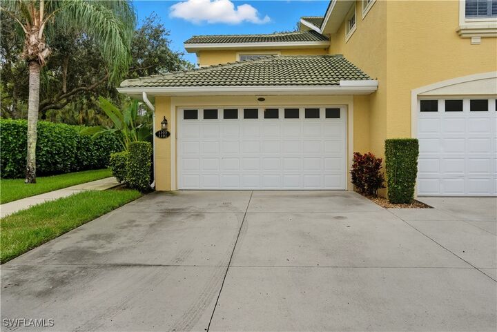 Property Photo: 8390 Big Acorn Circle 11C FL 34119
