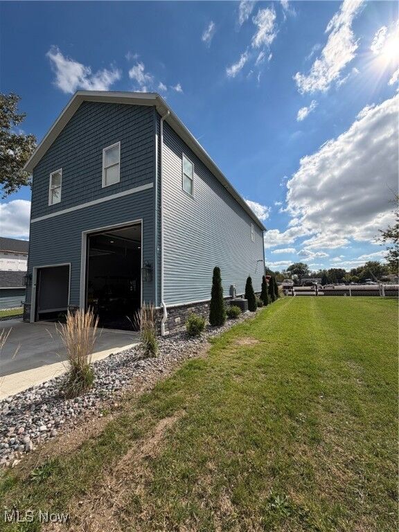 Property Photo: 4690 E Johnson Avenue OH 43452