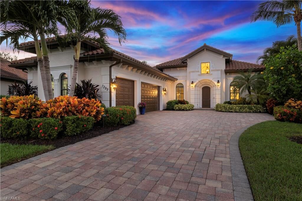 Property Photo:  7399 Acorn Way  FL 34119