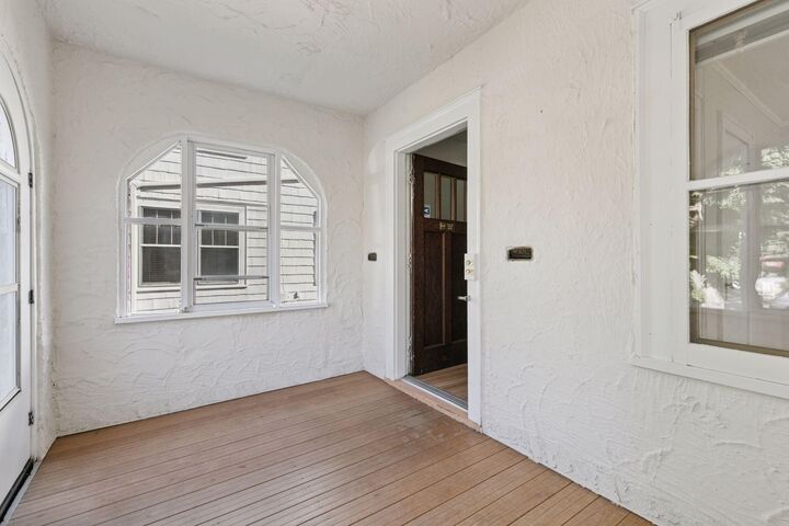 Property Photo: 1926 Saint Clair Avenue MN 55105