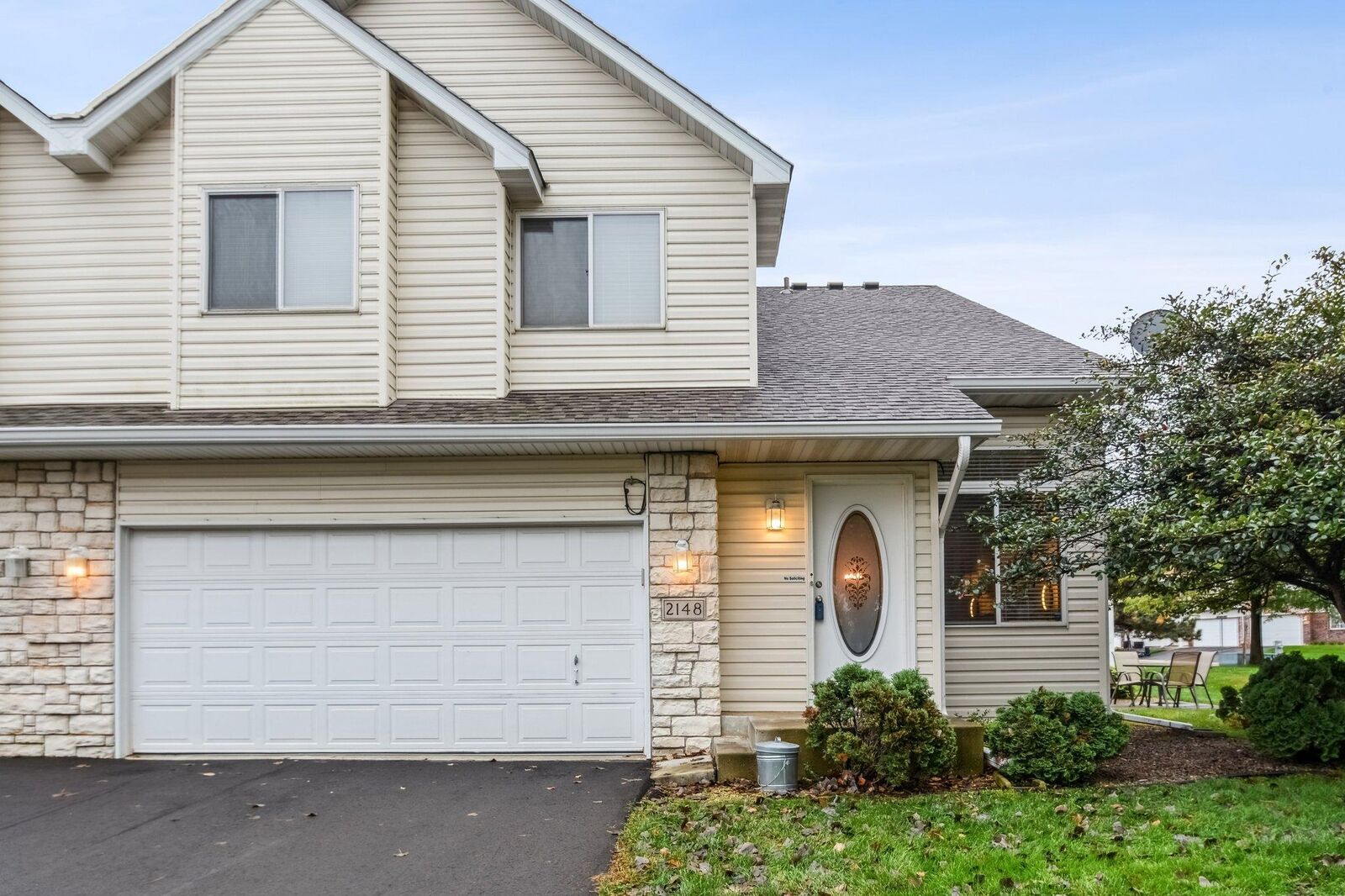 Property Photo:  2148 McGregor Lane  MN 55379 