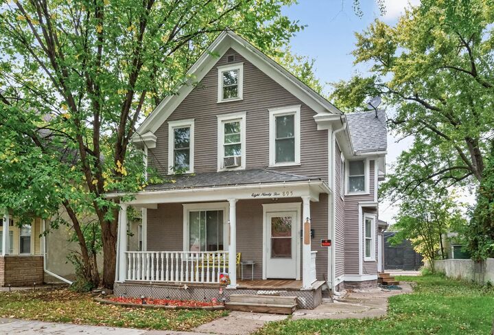 Property Photo: 895 Rose Avenue E MN 55106
