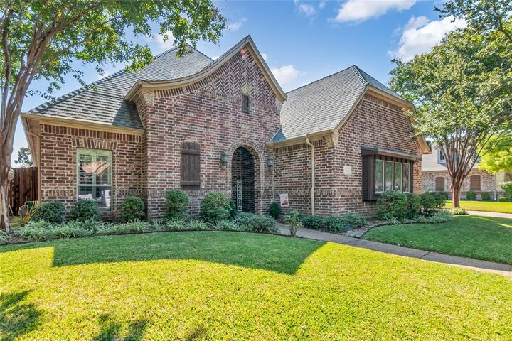Property Photo: 8316 Westwind Lane TX 76182