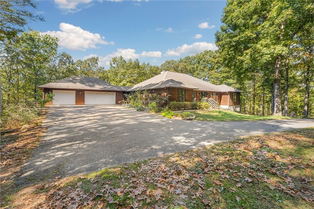 Property Photo:  8191 Forest Hills Drive  AR 72756