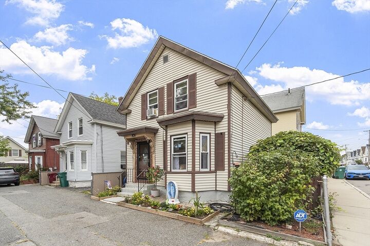69 Blossom St  Lowell MA 01852 photo