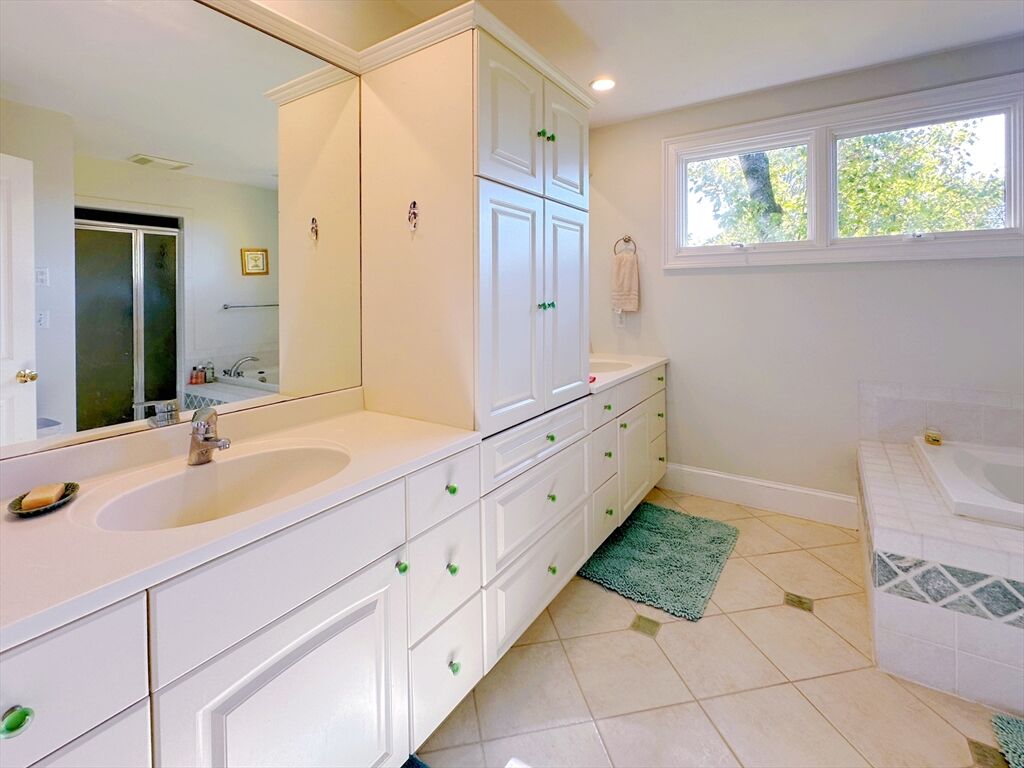 Property Photo:  11 Oakland St  MA 02420 