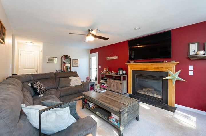 Property Photo:  4 Anderson Avenue  NH 03079 