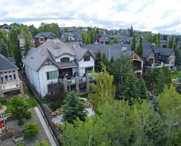 Property Photo:  53 Spring Willow Terrace SW  AB T3H 0G2 