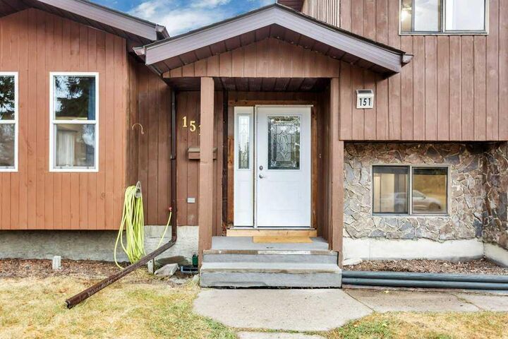 Property Photo: 151 Glendale Boulevard AB T4P 2P2