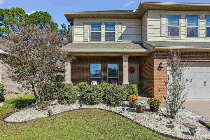 Property Photo: 3674 Hawks Landing Cir FL 32571