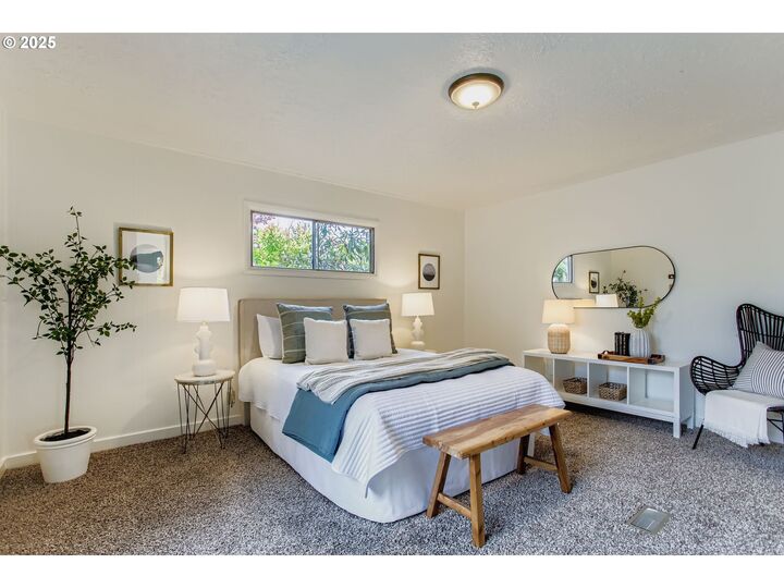 5517 SE Boise St  Portland OR 97206 photo