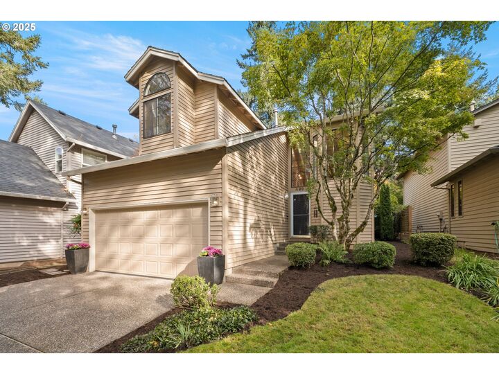 Property Photo:  4963 Suntree Ln  OR 97035