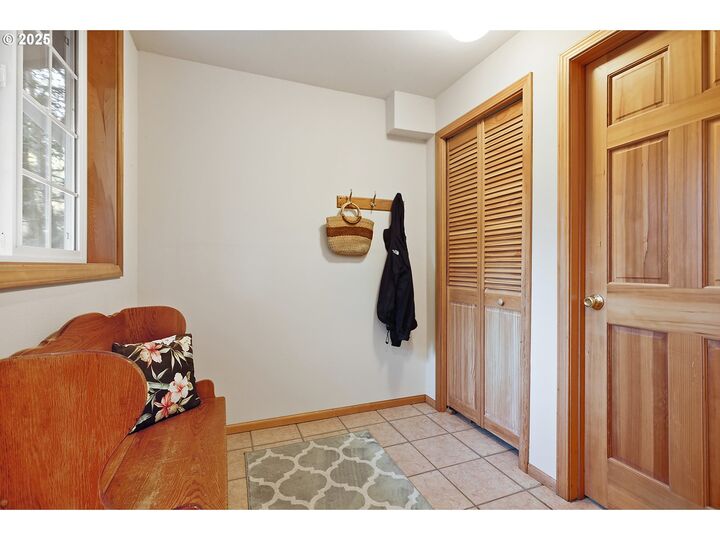 Property Photo: 80 Echo Glen Rd WA 98672