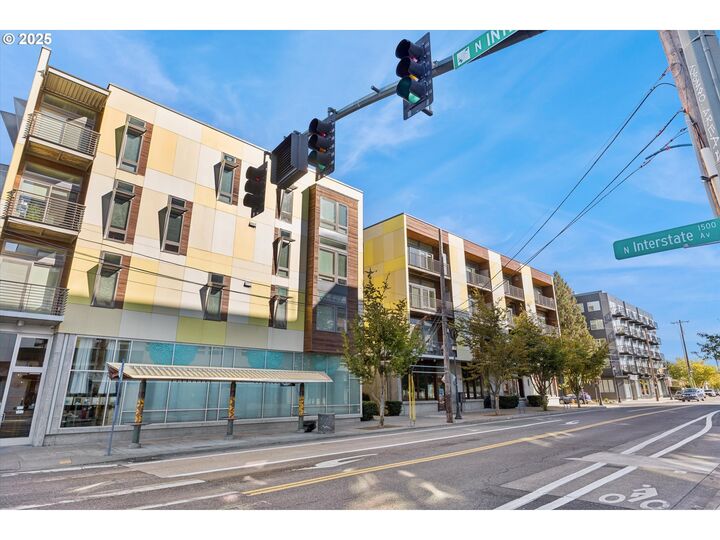 Property Photo: 1455 N Killingsworth St 316 OR 97217