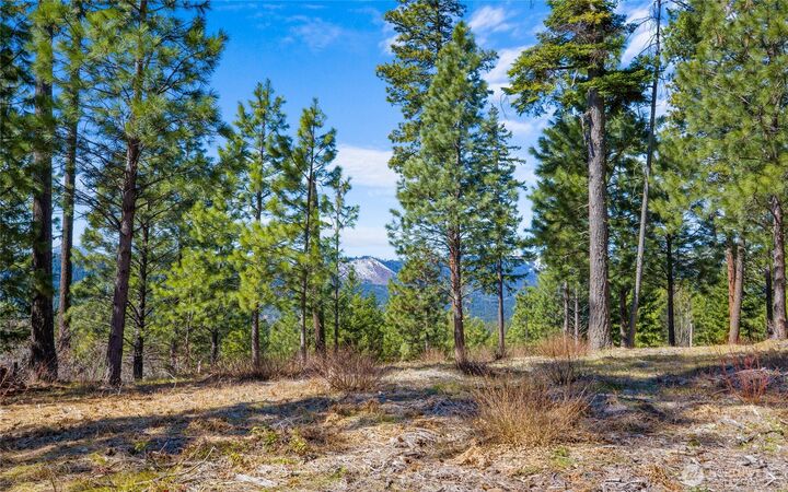 Property Photo: 10 Red Sky Way WA 98922