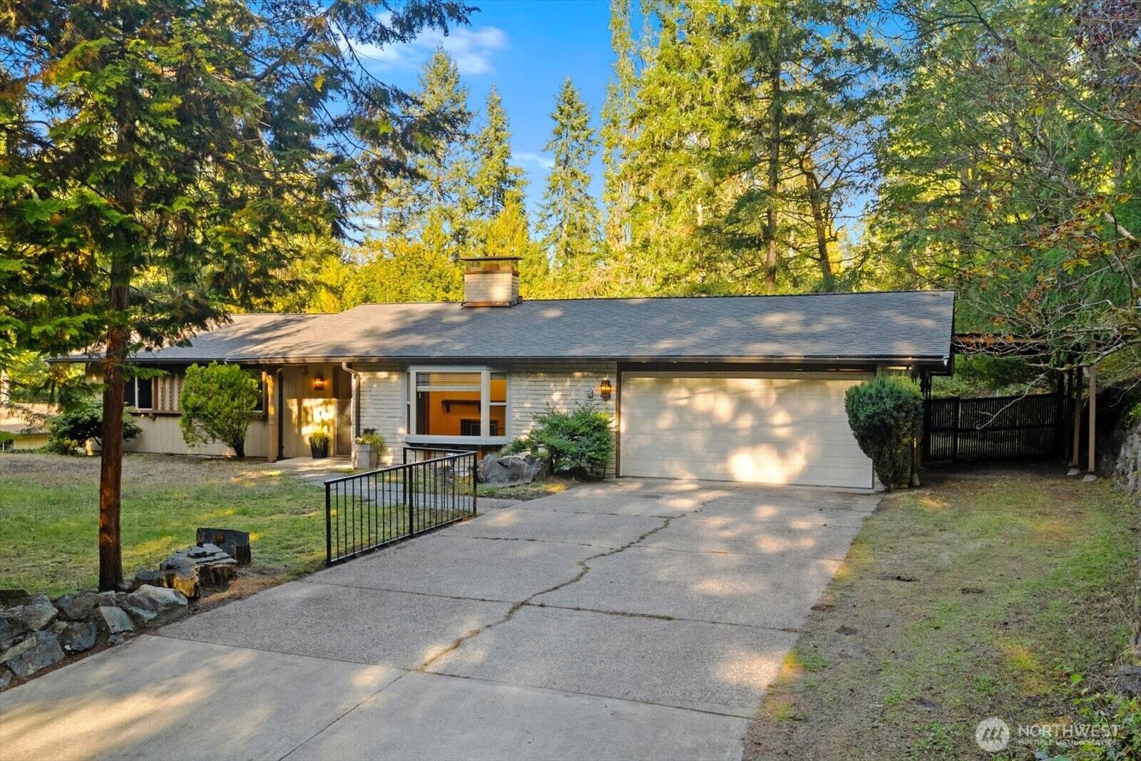 Property Photo: 3320 NE 178th Street WA 98155