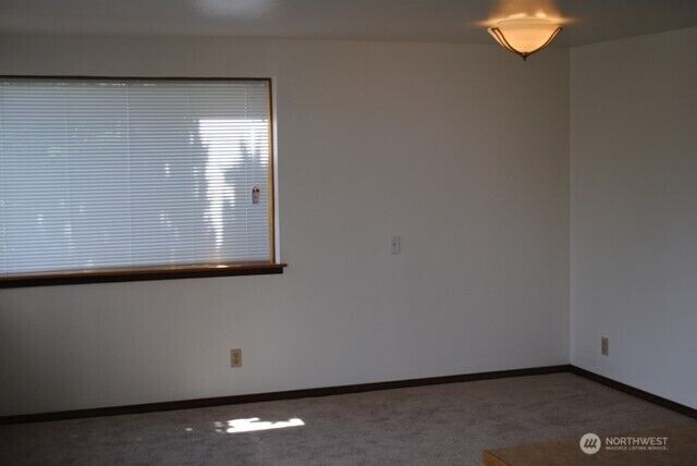 Property Photo: 1730 Dexter Avenue N Lower WA 98109