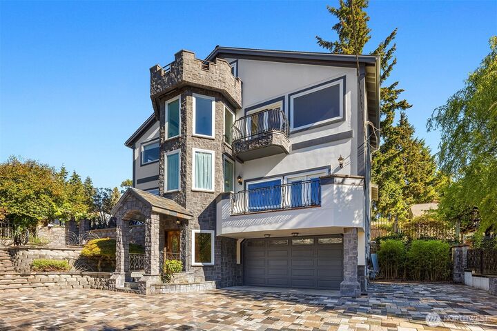 Property Photo: 11906 23rd Avenue SW WA 98146