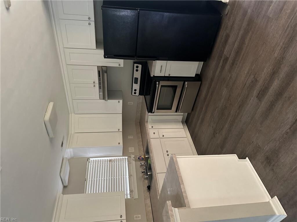 Property Photo:  1114 Railroad Ave  VA 23324 