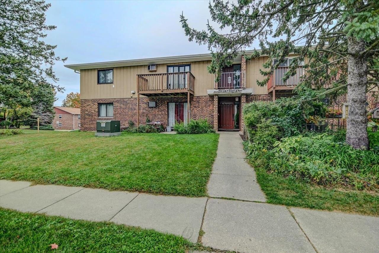 Property Photo:  2829 Coho Street 6  WI 53713 