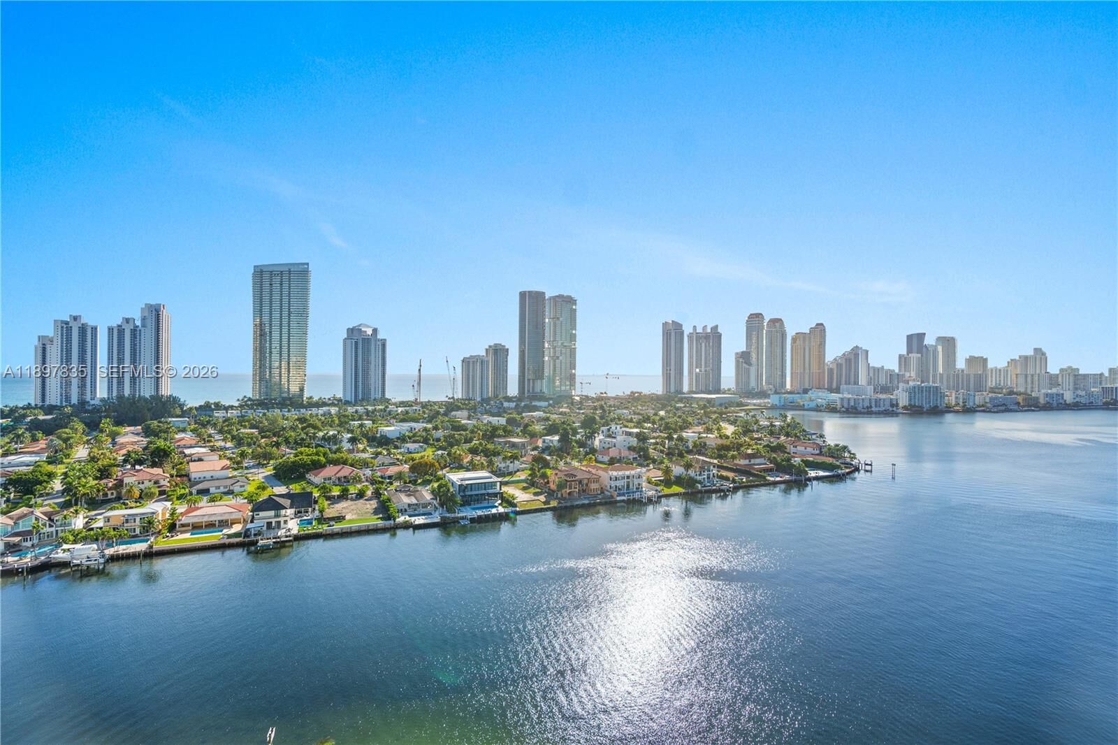 Property Photo:  19101 NE 36th Ct 2109  FL 33180 