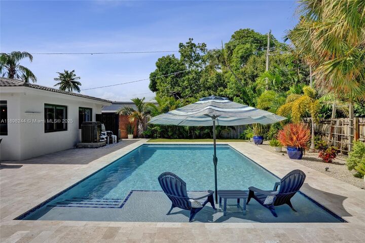 Property Photo:  351 NE 43rd St  FL 33334 