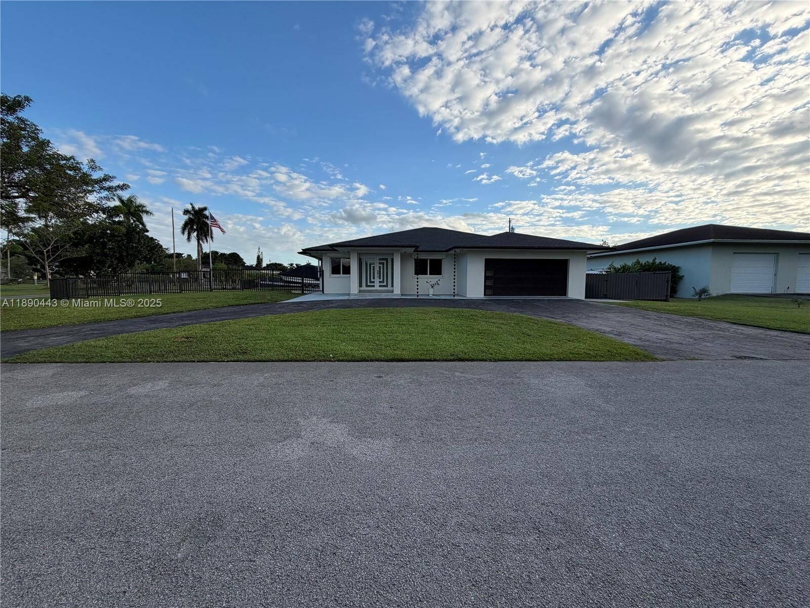 Property Photo: 17404 SW 245th Ter FL 33031