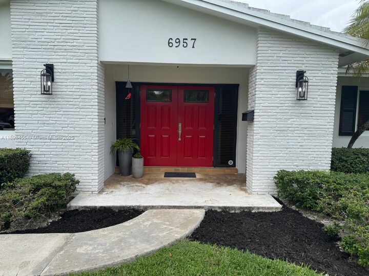 Property Photo: 6957 SW 148th Ter FL 33158